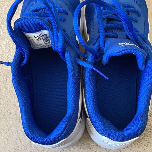 NWOB Nike Air Max sneakers - size 7Y - Picture 8 of 8